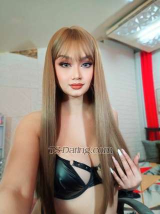 trans girl JuicyTsAlexa 9669800