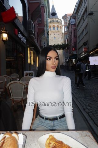 trans girl Julieladyboy 7958028