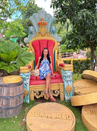 trans girl Junely 9435239