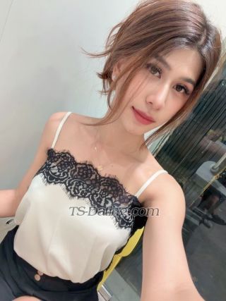 trans girl jesslynwongso 7828835