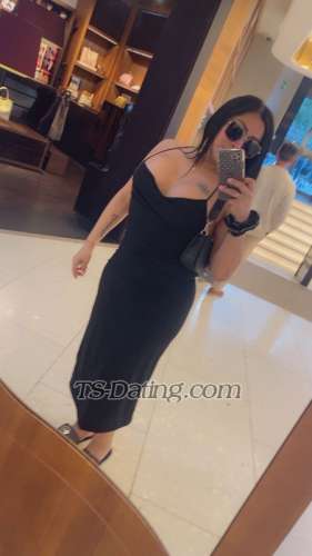 trans girl KAMILAFERRER 0989976