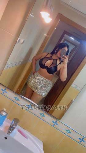 trans girl KAMILAFERRER 0990211