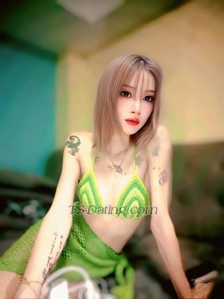 trans girl Kanya 9408489