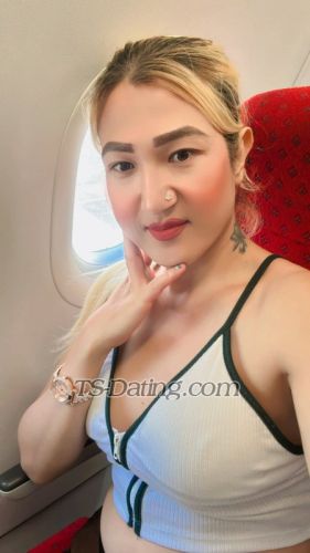 trans girl Karinisingha 7406637