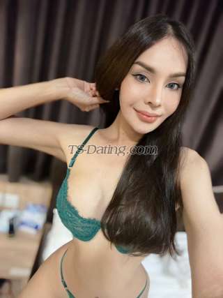 trans girl Kawintra 1830789