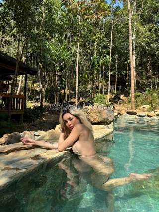 trans girl Kazzie 2978538