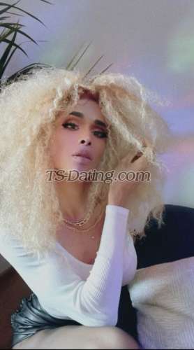 trans girl Kerol 6906410