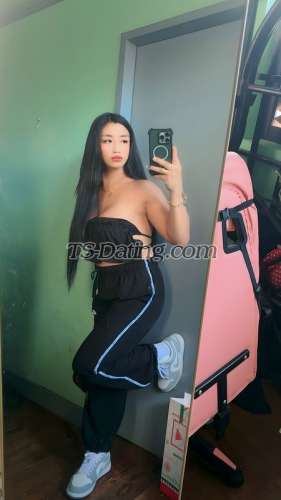 trans girl Khayemesias 4708773