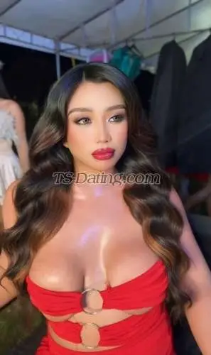 Shemale Khayemesias 9809428