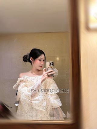 trans girl Khiem1503 9097995