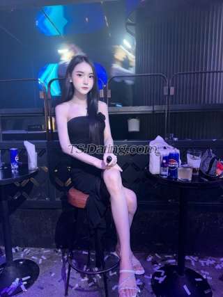 trans girl Kimjomi168 0437857