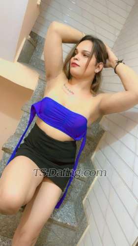 trans girl Kinnumistres 9638078