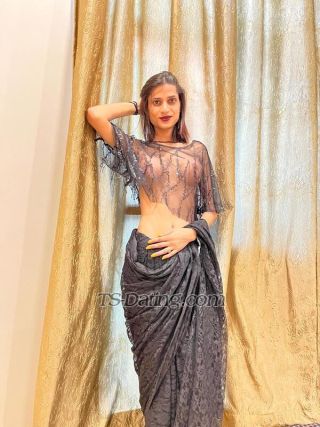 trans girl Komalsharma 1721059