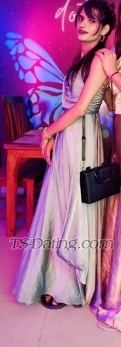 trans girl Komalsharma 8389804