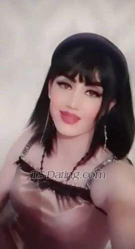 trans girl Komilla 5172239