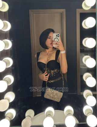 trans girl KylieVersa 8258600