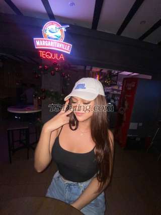 trans girl KylieYee 1180458