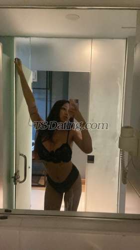 trans girl KylieYee 1801794