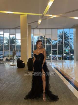 trans girl KylieYee 1804061