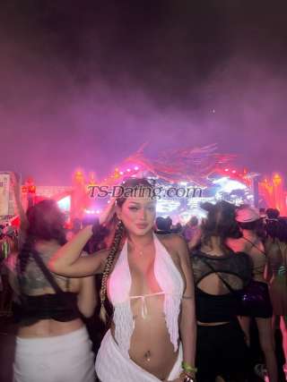 trans girl KylieYee 4617780