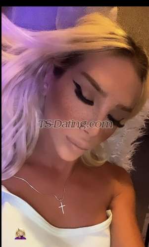 trans girl Kyliecarmen 2988140