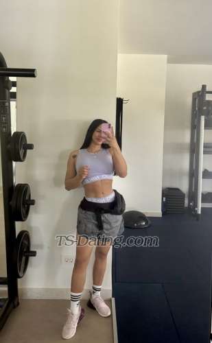 trans girl Kynasha 2206384