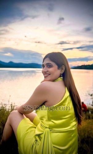 trans girl kaynaatkhan 1671923