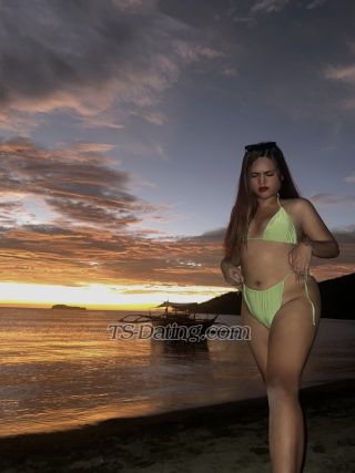 trans girl kellyheii 9572810