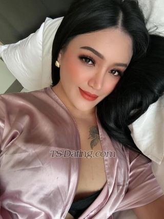 trans girl LISASARAWAK 3998323