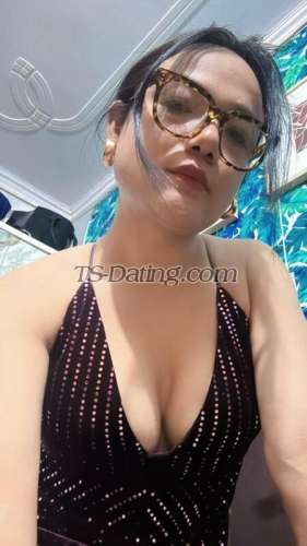 trans girl Laaraa 3796980