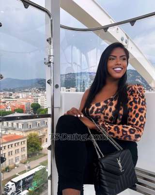 trans girl Laisgvbite 0203975