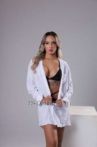 trans girl LanaRodrigue 1212124