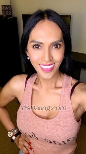 trans girl LaraLeon 3746434