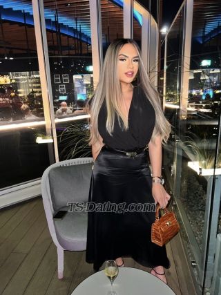 trans girl Larissagomes 7435811