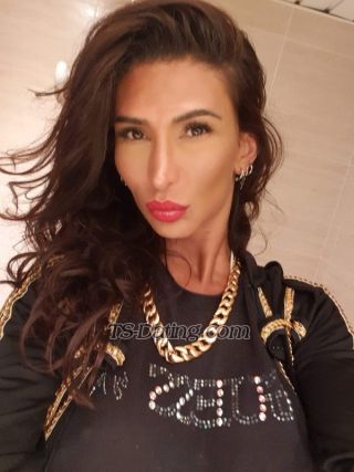 trans girl LatinModel 2428154