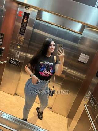 trans girl LauraHerrera 9067190