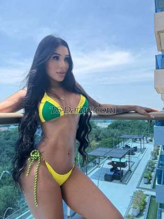 trans girl Laurapeaches 6882796 trans girl Laurapeaches 6882796