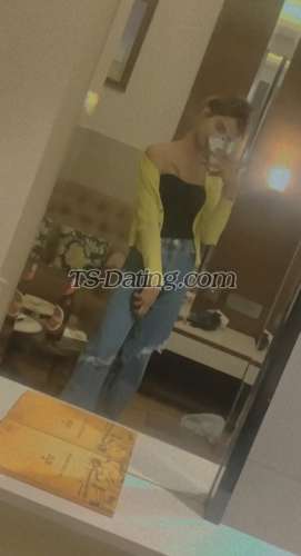 trans girl Laviiisharma 8193943