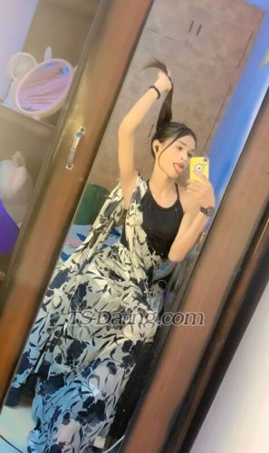 trans girl Lavisharma07 2020453