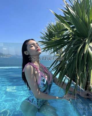 trans girl LaylaSaigon 6465510