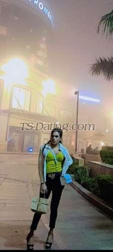 trans girl LeelaisBack 0547869