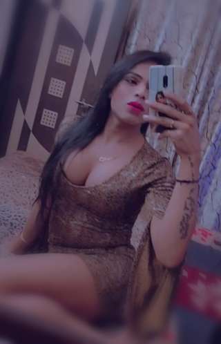 trans girl LeelaisBack 6036176