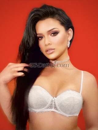 trans girl LeiaLeandrea 8044737 trans girl LeiaLeandrea 8044737