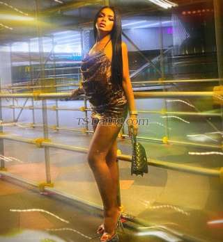 trans girl LeiaLeandrea 9447489