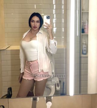 trans girl Lennee 1279399