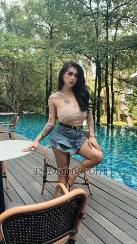 trans girl Leonalim 1870656