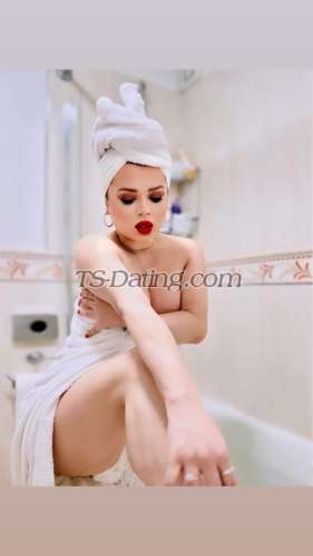 trans girl Leonna 1667199