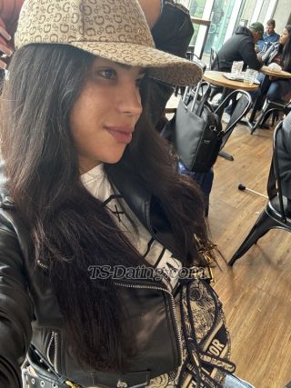 trans girl LiaScott 0925029