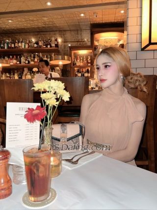 trans girl LillyBloosom 0290715