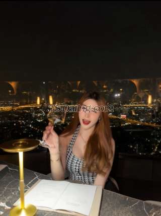 trans girl LillyBloosom 2159045